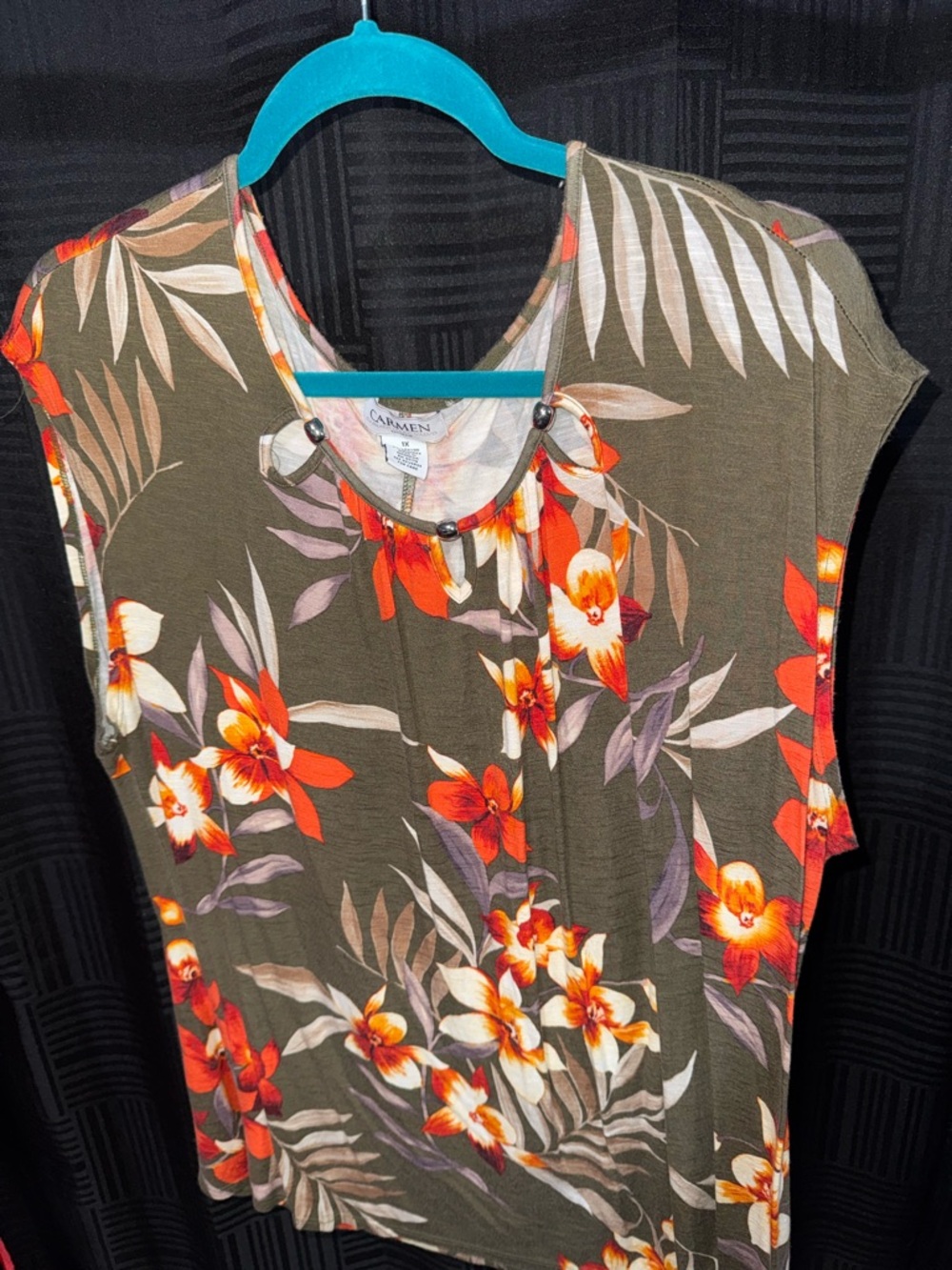 Carmen Olive Short-Sleeve Floral Tee with Orange Blooms